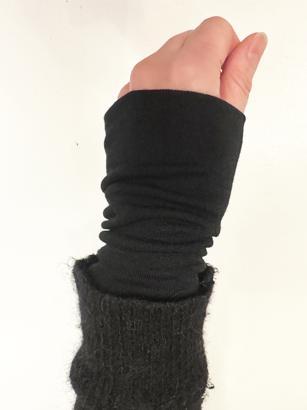 Håndledsvarmere i superblødt uld- Sort - Billede 5